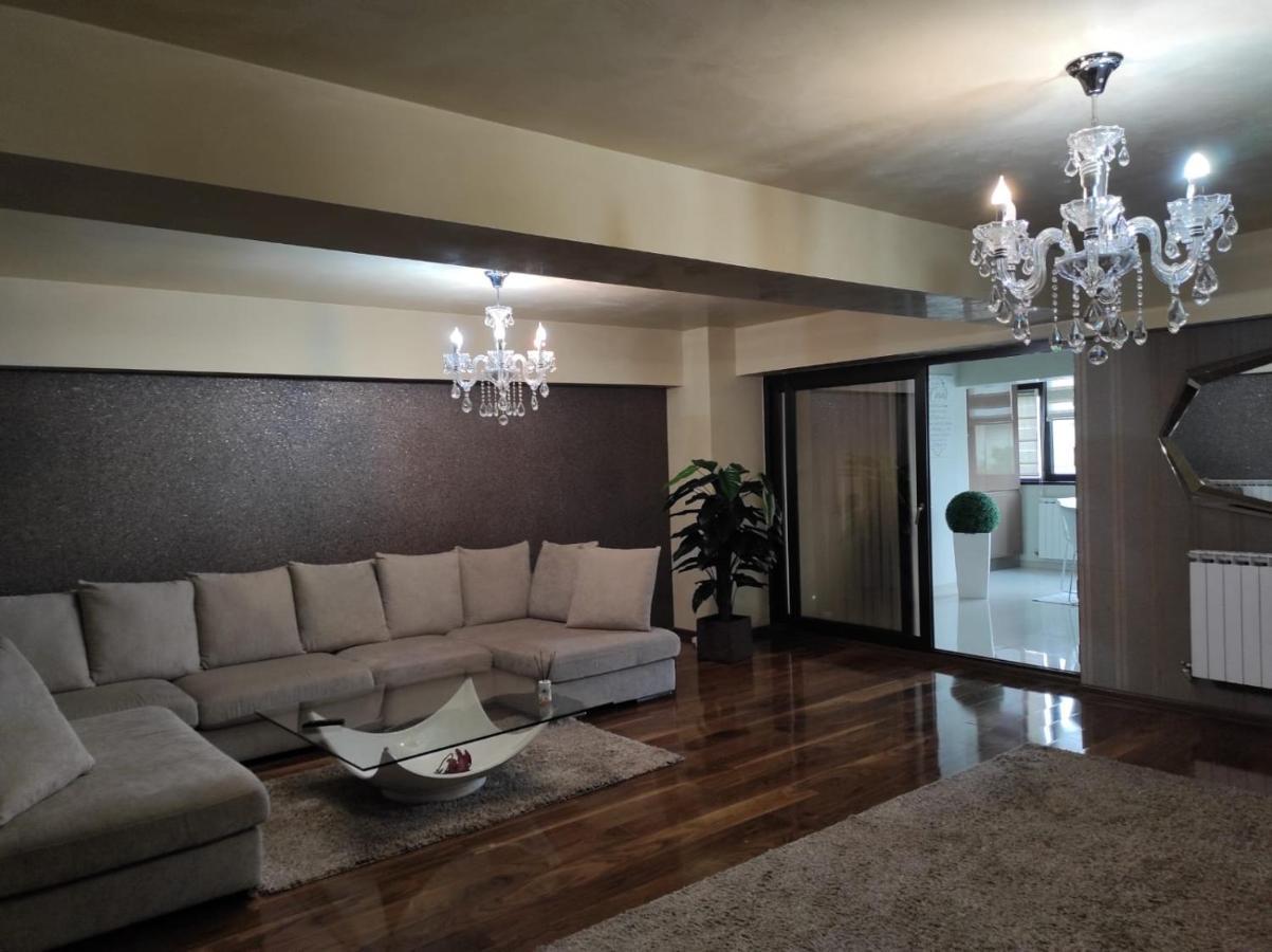 Apartament Lux Ultracentral Craiova Ngoại thất bức ảnh
