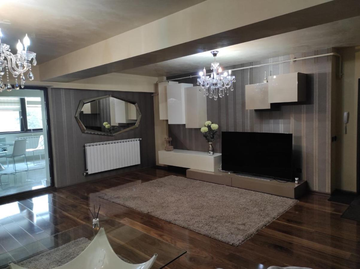 Apartament Lux Ultracentral Craiova Ngoại thất bức ảnh
